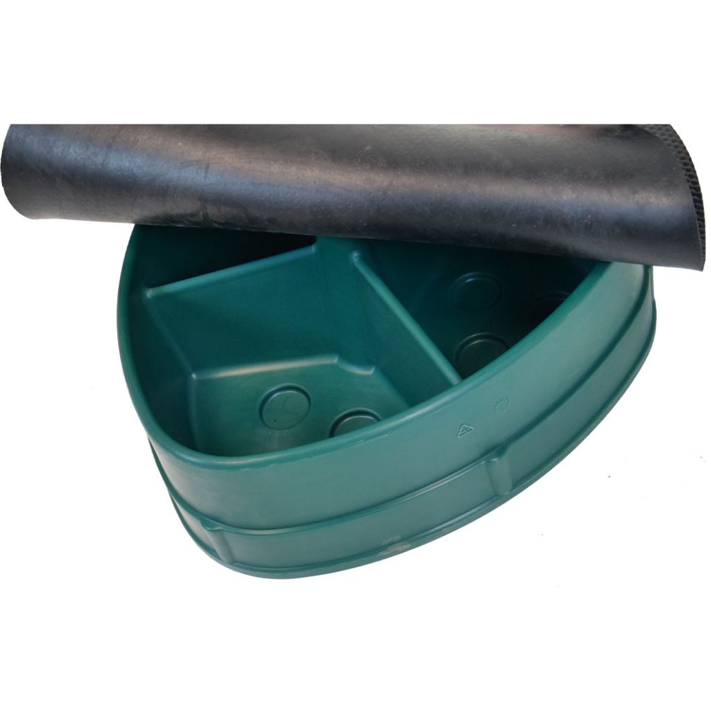 Basis Feeder showing compartments under rubber lid