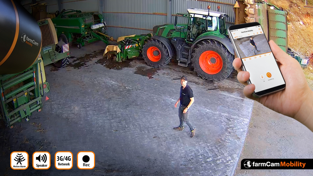 MachineCam Mobility HD recording a tractor barn